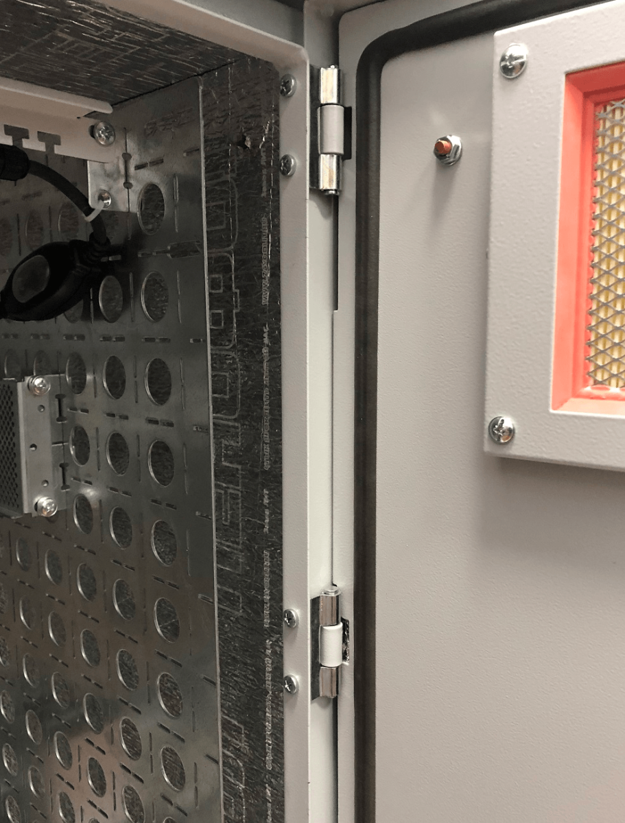 Шкаф всепогодный настенный 6U (Ш600 × Г500), нерж. сталь. компл.  Т1 с контроллером MC1 и датчиками, ШТВ-НН-6.6.5-4ААА-Т1-МС1