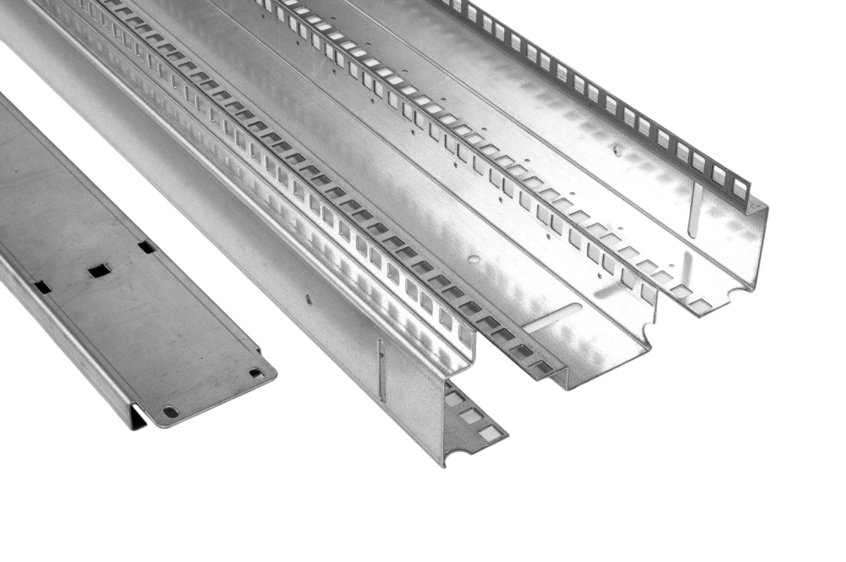 ЦМО EMS-VG-42U.600 Комплект направляющих 42U для шкафов серии EMS высотой 2000 мм., шириной 600 мм., EMS-VG-42U.600