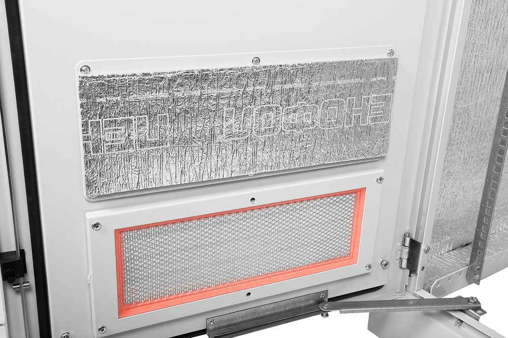 ЦМО ШТВ-2-24.10.6-43А3 Шкаф уличный всепогодный напольный 24U (Ш1000 × Г600) с электроотсеком, три двери