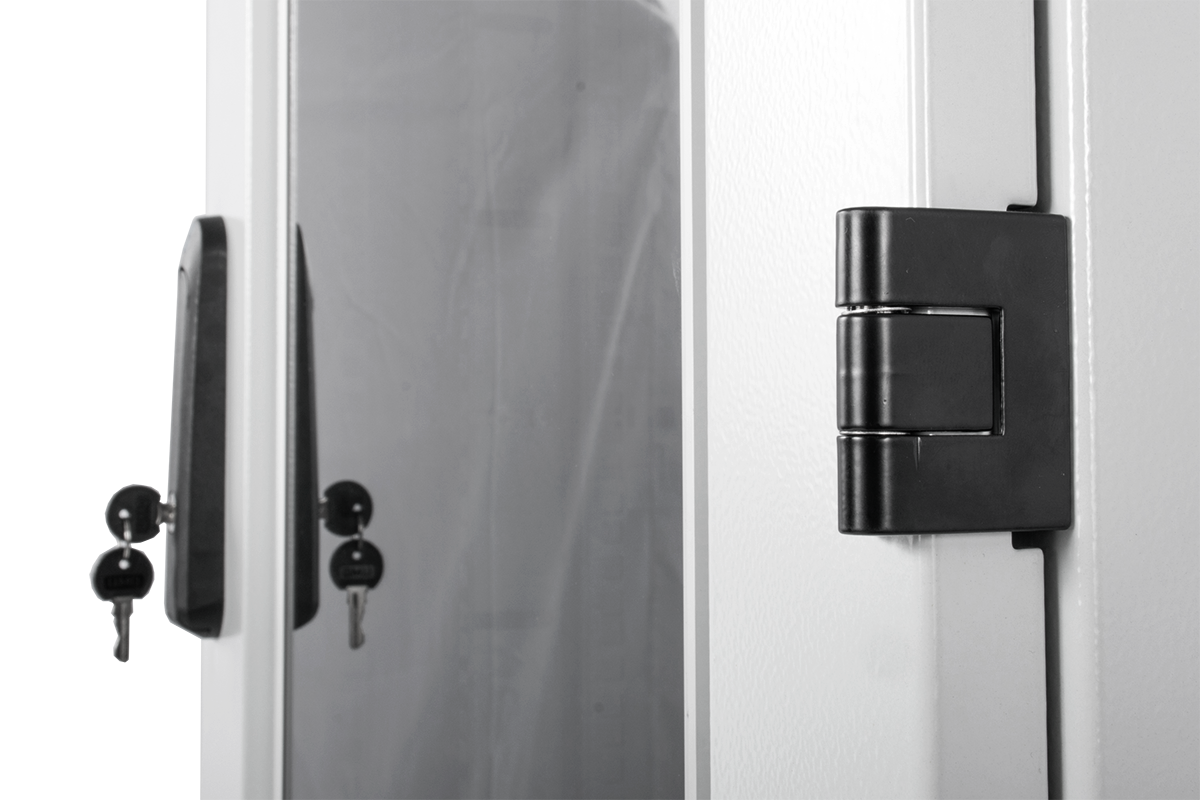 ЦМО ШТК-М-18.6.8-1ААА-9005 Шкаф телекоммуникационный напольный 18U (600x800) дверь стекло, цвет чёрный, ШТК-М-18.6. 8-1ААА-9005                    