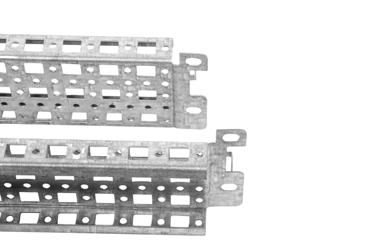 ЦМО EMS-PRM-73.23.800 Профиль монтажный 23х73 для шкафов EMS ширина/глубина 800 мм., EMS-PRM-73.23.800