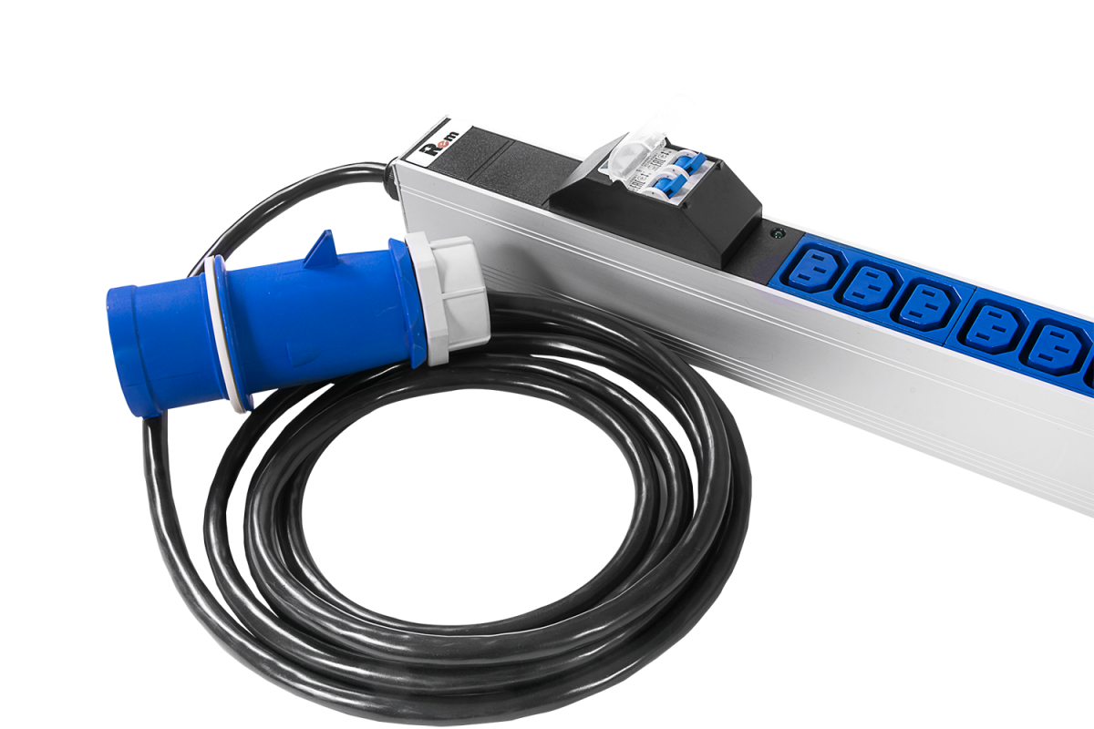 ЦМО R-32-36C13-6C19-A-I-1820-3-2P Вертикальный блок розеток Rem-32, 1 фаза 32A, 2 авт, инд, 36 C13,6 C19, 1820 мм, вх IEC 309, шнур 3 м