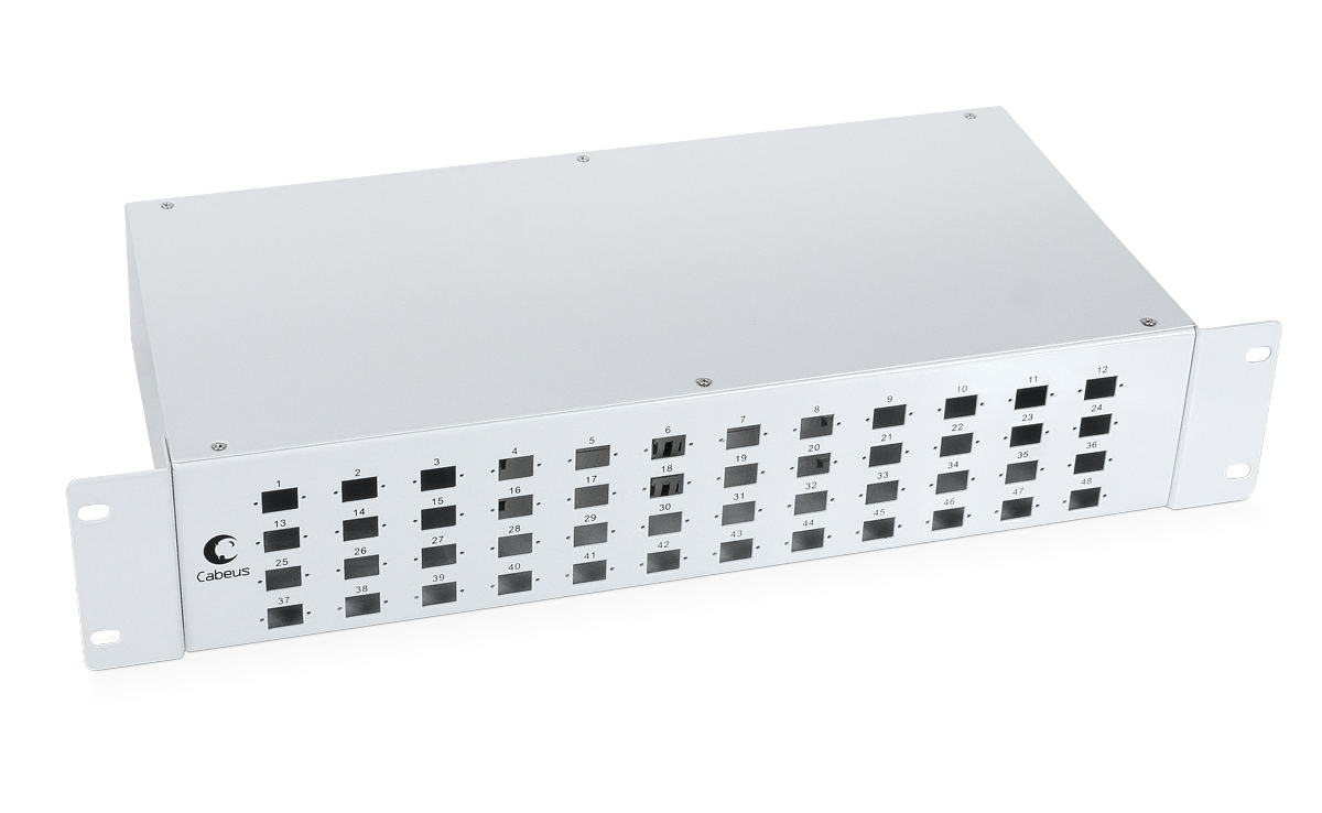 Cabeus FO-19-48SC Кросс бокс оптический 19" на 48 SC (LC duplex) со сплайс пластиной и КДЗС (без пигтейлов и проходных адаптеров)