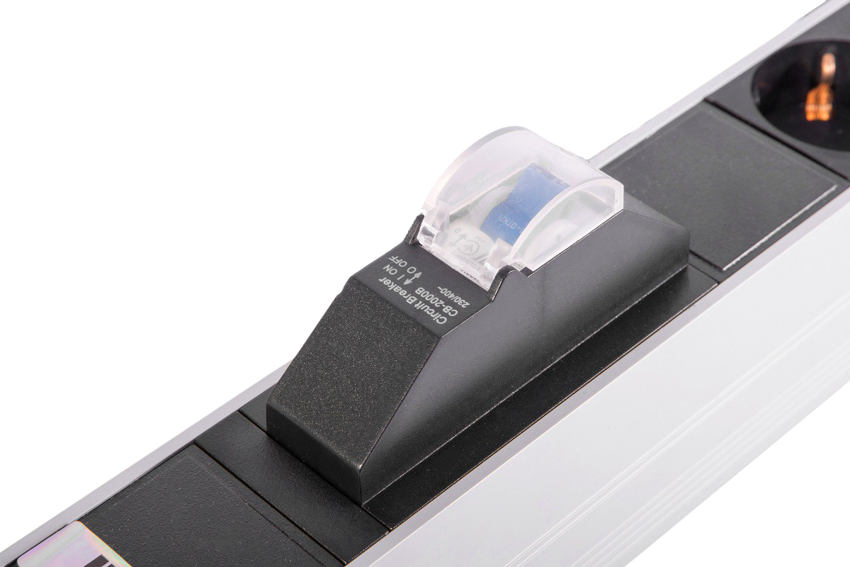 ЦМО R-16-15S-10C19-A-1820-K Вертикальный блок розеток Rem-16 с авт. 16A, 15 Schuko, 10 IEC 60320 C19, 16A, алюм., 42-48U, колодка R-16-15S-10C19-A-1820-K