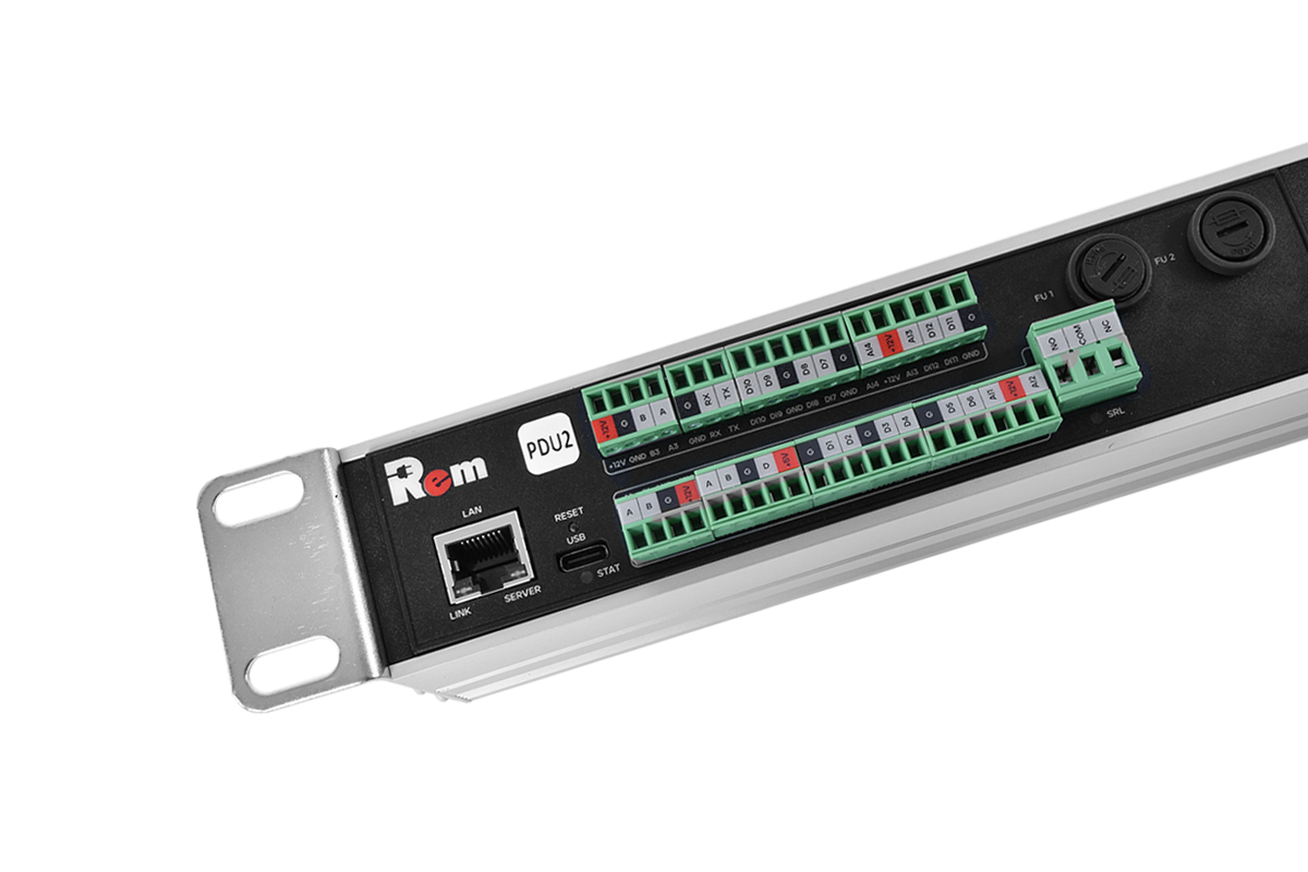 Верт блок розеток Rem-2MC, монит, измер, 3×16A, 48C13, 1820мм, шнур 3м IEC309, R-2MC3-3x16-48C13-MI-1820-3-3PN